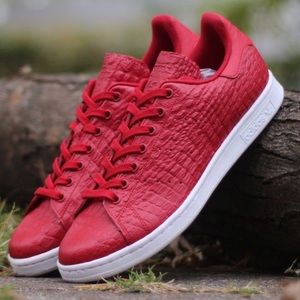 stan smith crocodile leather